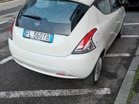 Usata Lancia Ypsilon Silver 69 CV (50 kW) 2017 Bianco Utilitaria