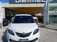 Usata Lancia Ypsilon Gold 69 CV (50 kW) 2022 Bianco Utilitaria