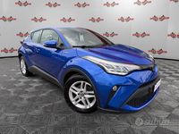Usata Toyota C-HR Active 122 CV (89 kW) 2021 Blu SUV