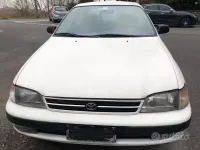 Usata Toyota Carina E 133 CV (97 kW) 1994 Bianco Berlina