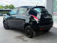 Usata Lancia Ypsilon 80 CV (58 kW) 2013 Nero Utilitaria