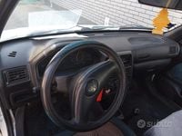 Usata Peugeot 106 57 CV (41 kW) 1999 Utilitaria