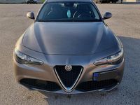 Usata Alfa Romeo Giulia Business 150 CV (110 kW) 2018 Bronzo Berlina