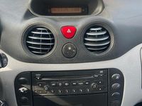 Usata Citroën C2 Exclusive 60 CV (44 kW) 2007 Grigio Utilitaria