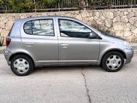 Usata Toyota Yaris 75 CV (55 kW) 2004 Grigio Berlina
