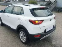 Usata Kia Stonic Style 110 CV (80 kW) 2018 Bianco SUV