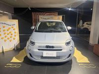 Nuova Fiat 500e 86 kW (118 CV) 2026 Celestial blu Utilitaria