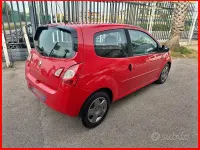 Usata Renault Twingo Night&Day 75 CV (55 kW) 2014 Rosso Utilitaria
