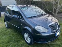 Usata Lancia Musa 77 CV (56 kW) 2010 Grigio Monovolume
