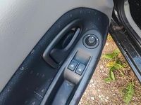 Usata Renault Clio II Luxe 100 CV (73 kW) 2005 Nero Berlina