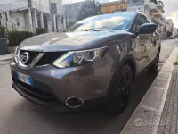 Usata Nissan Qashqai N-Connecta 110 CV (80 kW) 2015 Grigio SUV