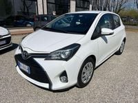 Usata Toyota Yaris Active 69 CV (50 kW) 2015 Bianco Utilitaria