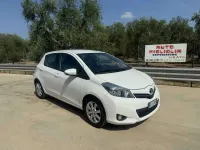 Usata Toyota Yaris Active 69 CV (50 kW) 2012 Bianco Utilitaria