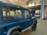 Usata Land Rover Defender 122 CV (89 kW) 1999 Blu Station wagon