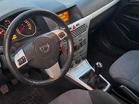 Usata Opel Astra Enjoy 88 CV (64 kW) 2010 Grigio Berlina