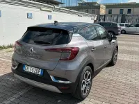 Usata Renault Captur Techno 101 CV (74 kW) 2023 Grigio SUV