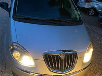 Usata Lancia Musa 95 CV (69 kW) 2011 Grigio Monovolume