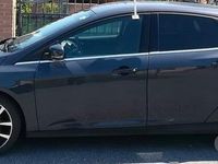 Usata Ford Focus 95 CV (69 kW) 2012 Grigio Berlina