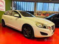 Usata Volvo V60 Momentum 115 CV (84 kW) 2013 Bianco Station wagon