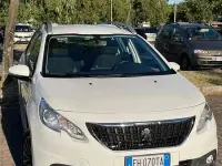 Usata Peugeot 2008 Allure 82 CV (60 kW) 2017 SUV