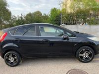 usata Ford Fiesta 1.4 gpl-benzina 5p titanium