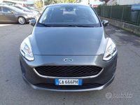 Usata Ford Fiesta 75 CV (55 kW) 2020 Grigio Berlina