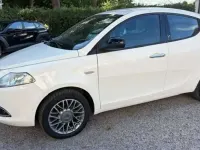 Usata Lancia Ypsilon Platinum 95 CV (69 kW) 2013 Bianco Utilitaria