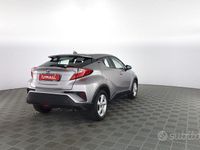 Usata Toyota C-HR Active 122 CV (89 kW) 2019 Grigio SUV