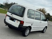 usata Nissan Serena diesel mini pulmino pat. b