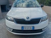 Usata Skoda Rapid 105 CV (77 kW) 2016 Bianco Berlina