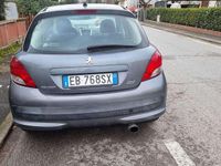 Usata Peugeot 207 68 CV (50 kW) 2011 Berlina