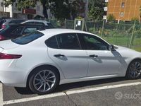 Usata Alfa Romeo Giulia 150 CV (110 kW) 2016 Bianco Berlina