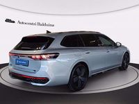 Nuova VW Passat R-line 150 CV (110 kW) 2025 Grigio dolomite metalizzato Station wagon