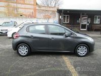 Usata Peugeot 208 Allure 82 CV (60 kW) 2012 Grigio scuro metallizzato Utilitaria