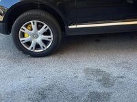 Usata VW Touareg 224 CV (164 kW) 2006 Nero SUV