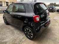 Usata Smart ForFour Prime 71 CV (52 kW) 2015 Nero Utilitaria