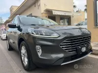 Usata Ford Kuga Titanium 120 CV (88 kW) 2021 Grigio SUV