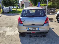 Usata Suzuki Swift GL 91 CV (66 kW) 2008 Argento Utilitaria