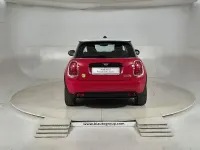 Usata Mini Cooper SE Classic 135 kW (184 CV) 2022 Rosso Utilitaria