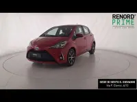 Usata Toyota Yaris Hybrid Active 73 CV (53 kW) 2018 Rosso Berlina