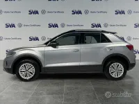 Usata VW T-Roc Life 116 CV (85 kW) 2025 Grigio SUV