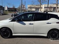 Usata Nissan Leaf Tekna 160 kW (218 CV) 2022 Bianco Utilitaria