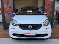 Usata Smart ForFour Passion 71 CV (52 kW) 2015 Bianco Utilitaria