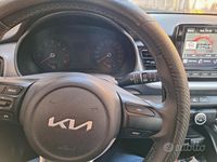 Usata Kia Stonic 84 CV (61 kW) 2022 Rosso SUV