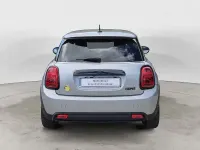 Usata Mini Cooper SE 135 kW (184 CV) 2023 Grigio Utilitaria