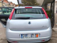 Usata Fiat Grande Punto 95 CV (69 kW) 2007 Grigio Utilitaria