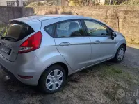 Usata Ford Fiesta Titanium 82 CV (60 kW) 2009 Grigio Berlina