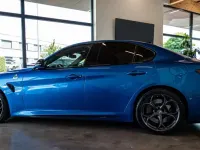 Usata Alfa Romeo Giulia Quadrifoglio 519 CV (381 kW) 2024 Blu/azzurro Berlina