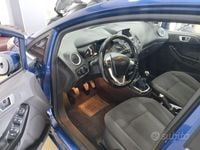 Usata Ford Fiesta Business Edition 75 CV (55 kW) 2015 Blu Utilitaria