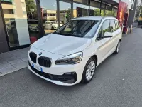 Usata BMW 218 Comfort Edition 150 CV (110 kW) 2019 Bianco Station wagon